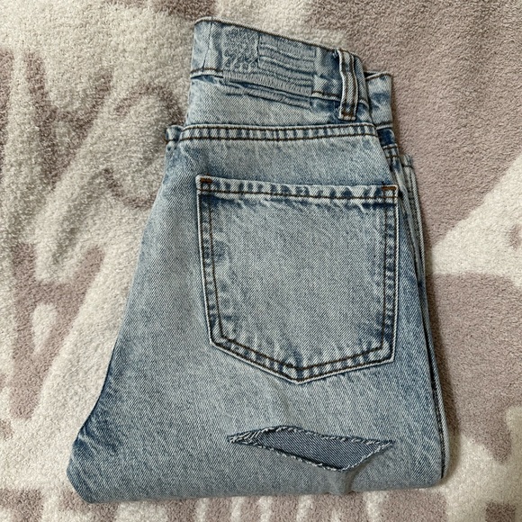 Women’s Revice Denim Jeans - Picture 2 of 8